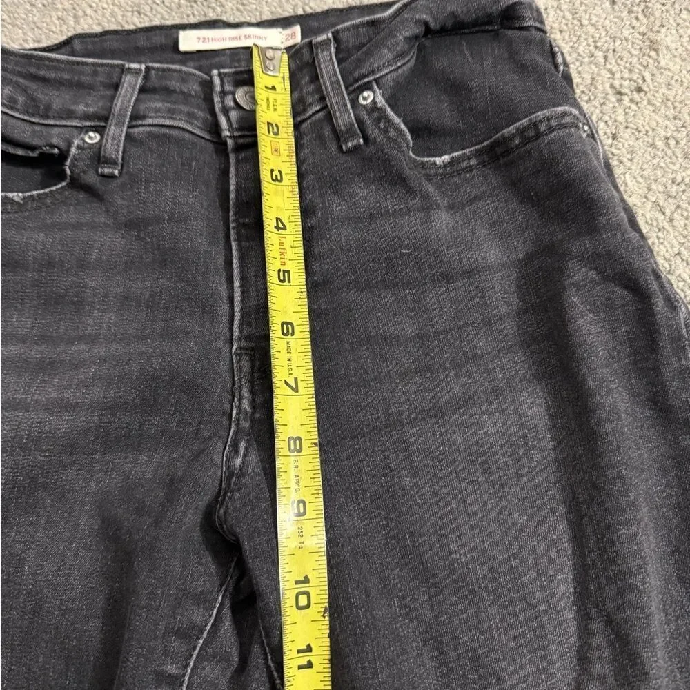 Levi 721 High Rise Skinny Jeans Black Frey Bottom Distressed Women's Size 8 - Picture 15 of 15